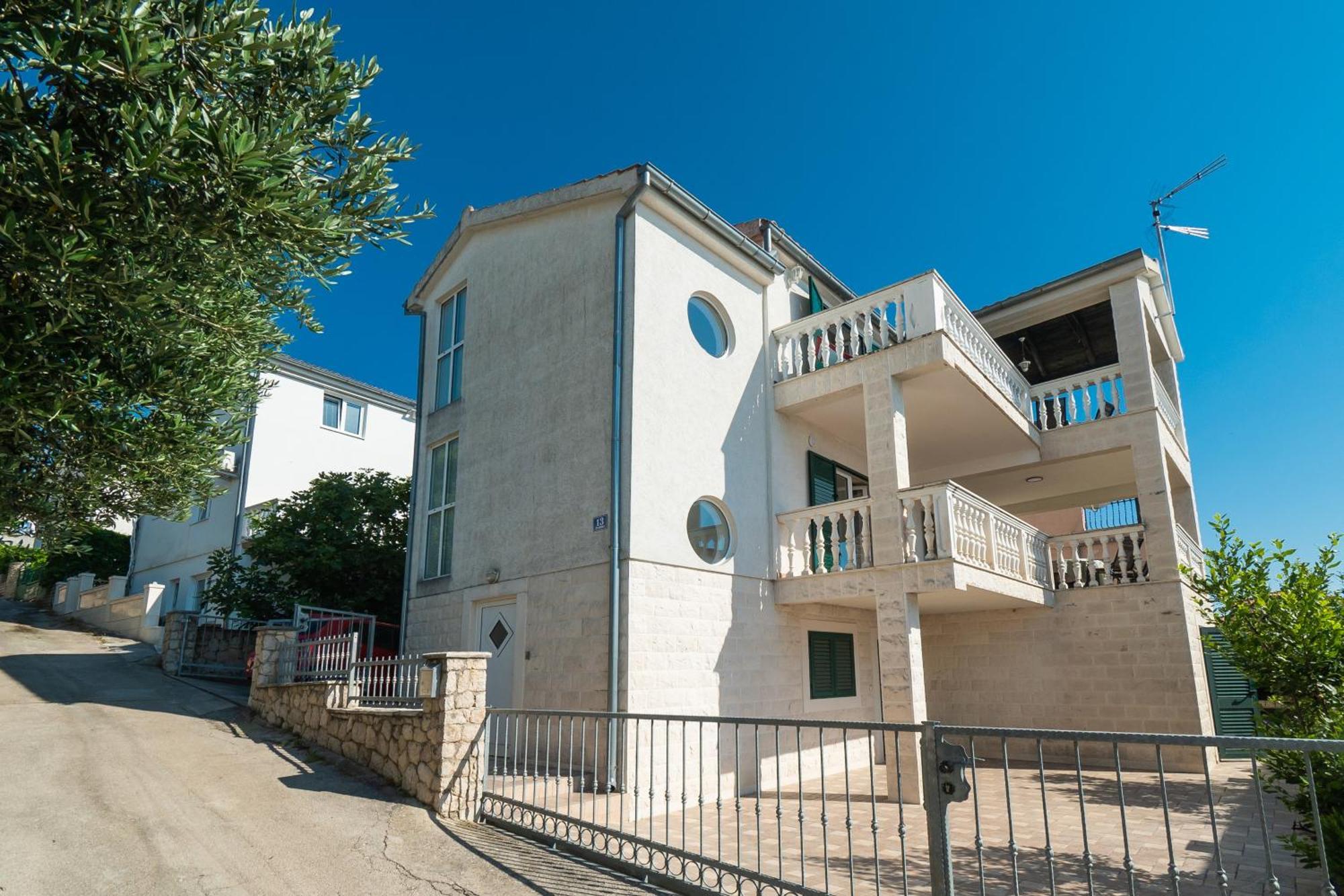 Rimagis Apartments Zaboric Exterior photo